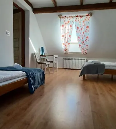 Zakatek Lipowy - Turystyka Stulichy Farm stay *