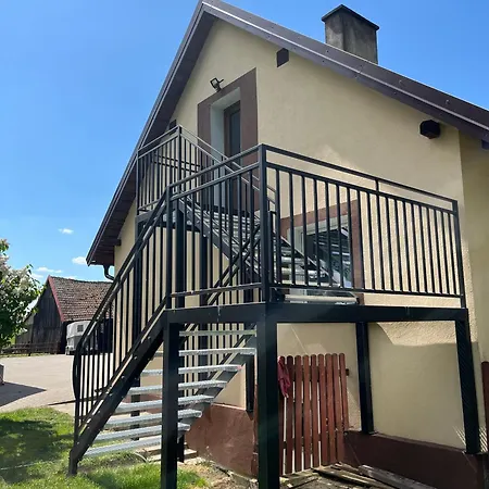 Zakatek Lipowy - Turystyka Stulichy 베고르제포